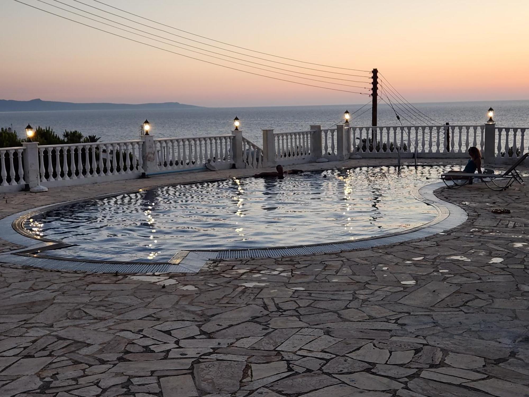 Serena Vacation Home โพมอส ภายนอก รูปภาพ